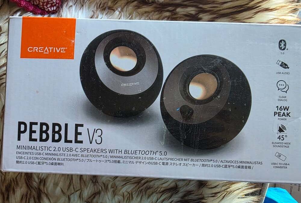 Creative pebble v3 minimalistic 2.0 speakers